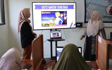 Prodi PBI UMC Dampingi Guru Bahasa Inggris SMP Se-Kab Cirebon Realisasikan Merdeka Belajar