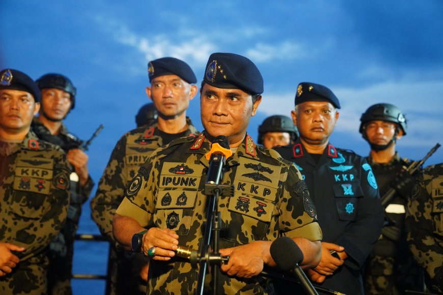 PSDKP - KKP Amankan Kapal ikan Nakal di Arafura