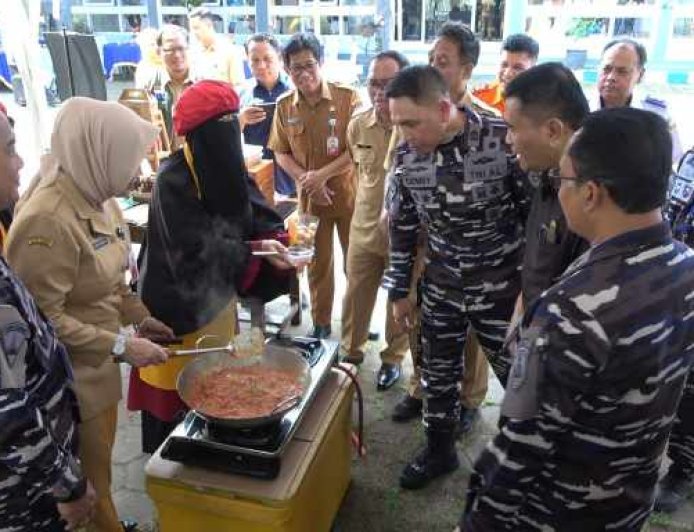 Genjot UMKM Pesisir, LANAL Cilacap dan Pusteral Dorong Konsumsi Ikan
